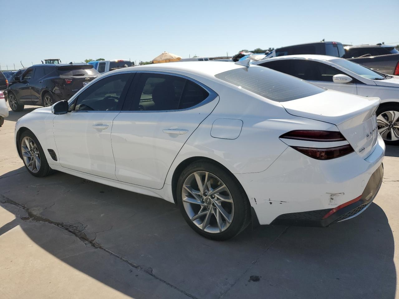 2022 GENESIS G70 BASE VIN:KMTG34TA2NU089573