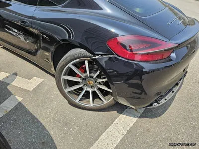 2015 Porsche Cayman VIN: