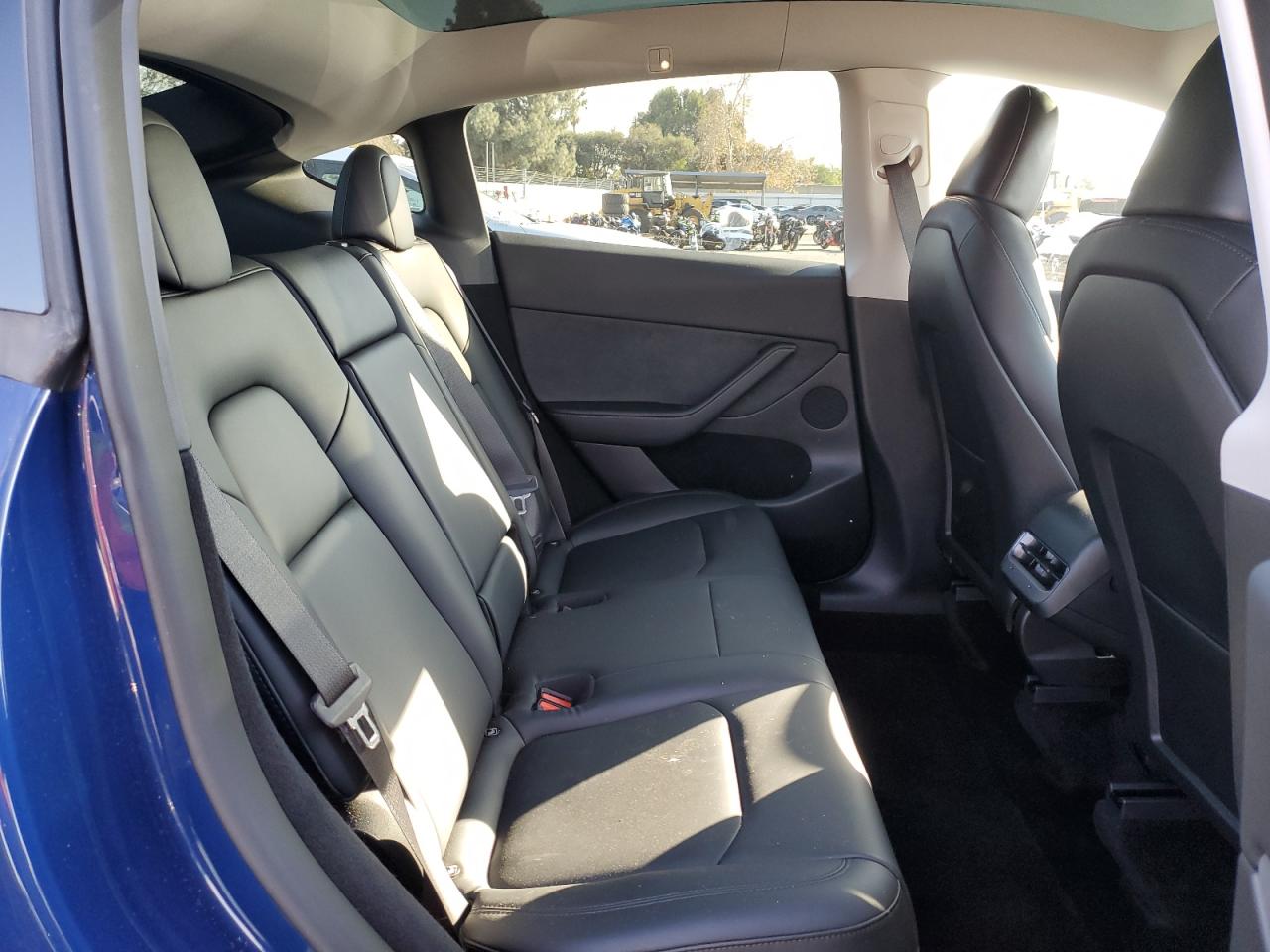 2023 TESLA MODEL Y  VIN:7SAYGDEE7PA095307