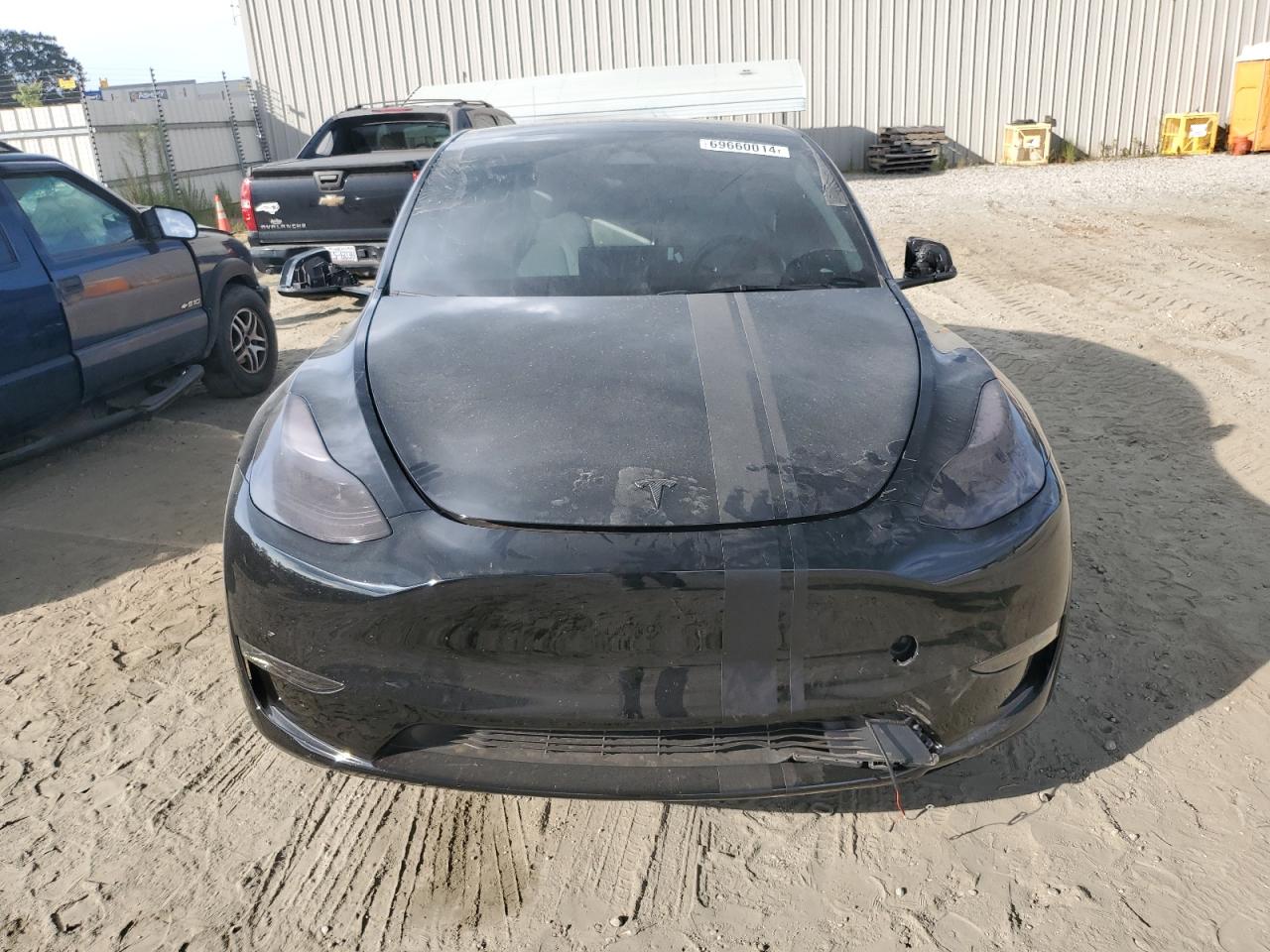 2023 TESLA MODEL Y  VIN:7SAYGDEF6PF957833