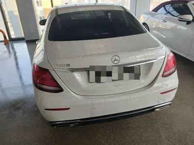 2018 Mercedes-Benz E 300 VIN: