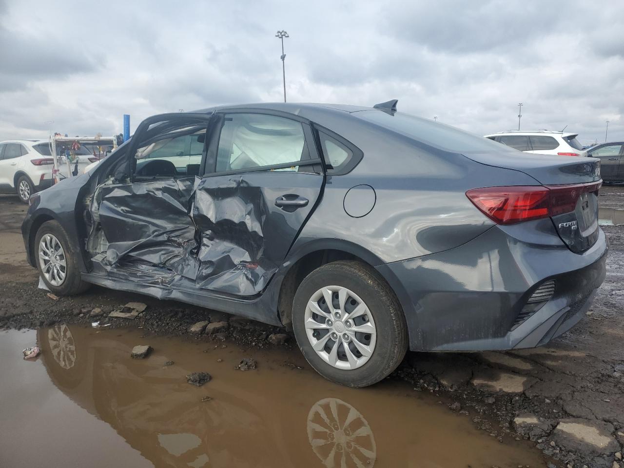 2022 KIA FORTE FE VIN:3KPF24AD1NE502365