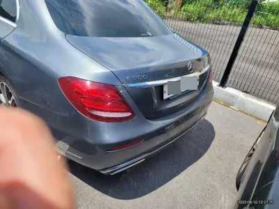 2018 Mercedes-Benz E 300 VIN: