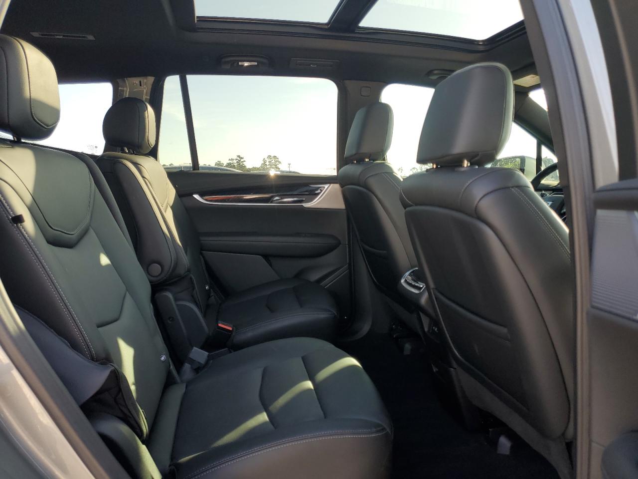 2024 CADILLAC XT6 PREMIUM LUXURY VIN:1GYKPCRSXRZ727207