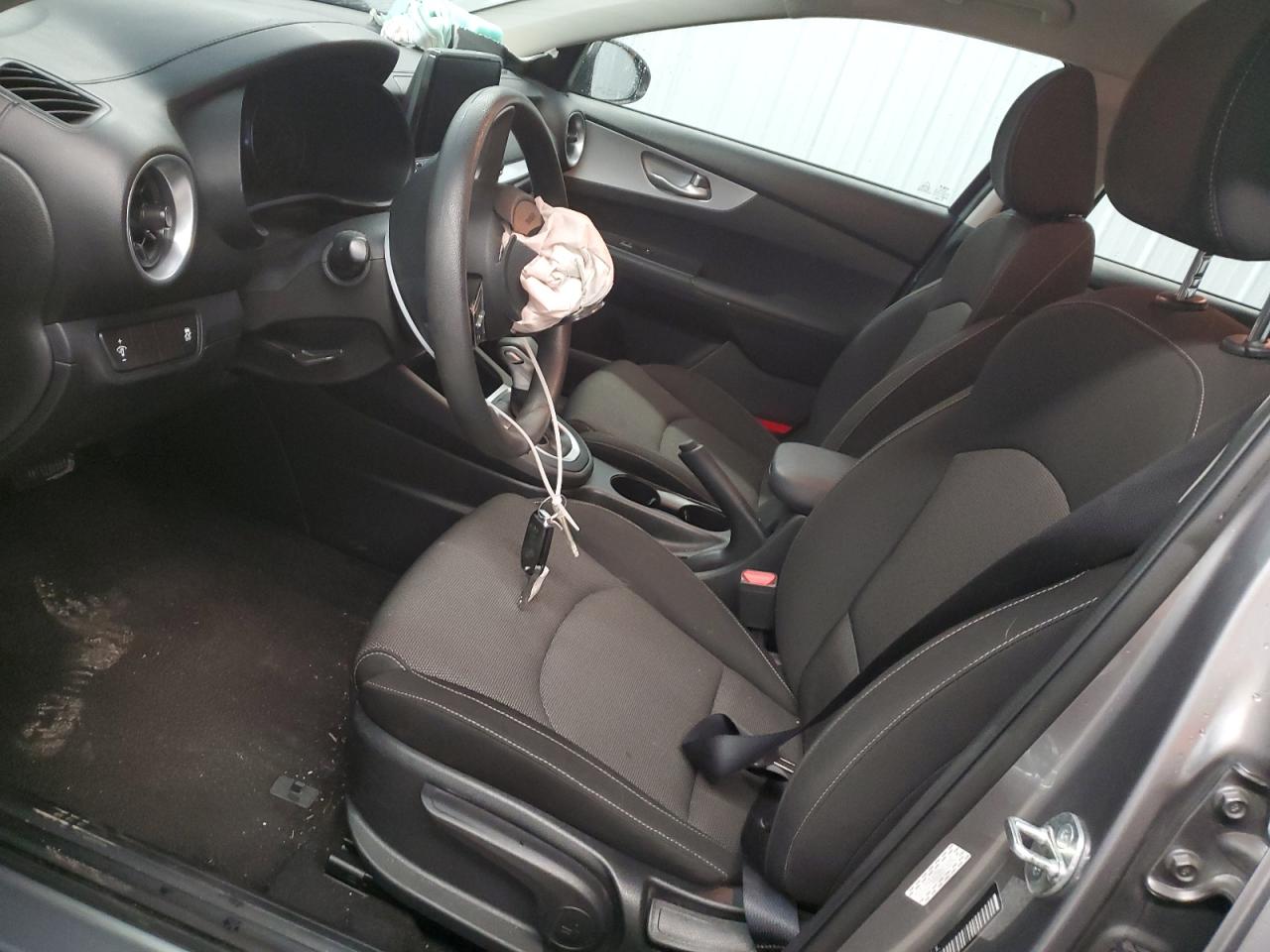 2023 KIA FORTE LX VIN:3KPF24AD7PE627115