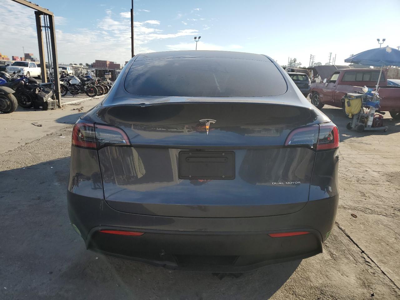2023 TESLA MODEL Y  VIN:7SAYGDEE2PA103622