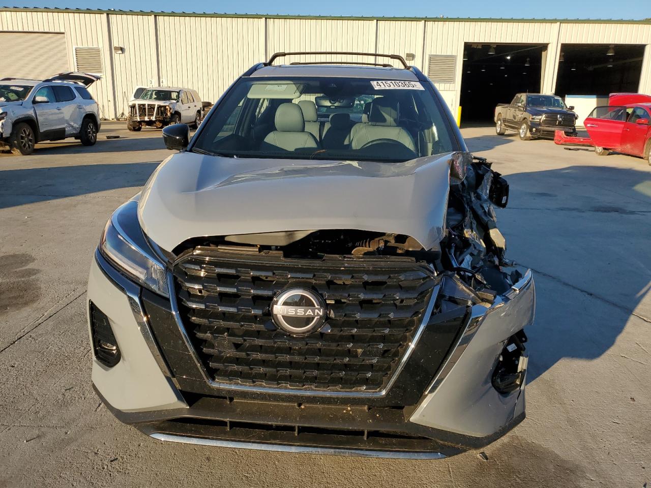 2024 NISSAN KICKS SR VIN:1C3CCBAB1EN238311
