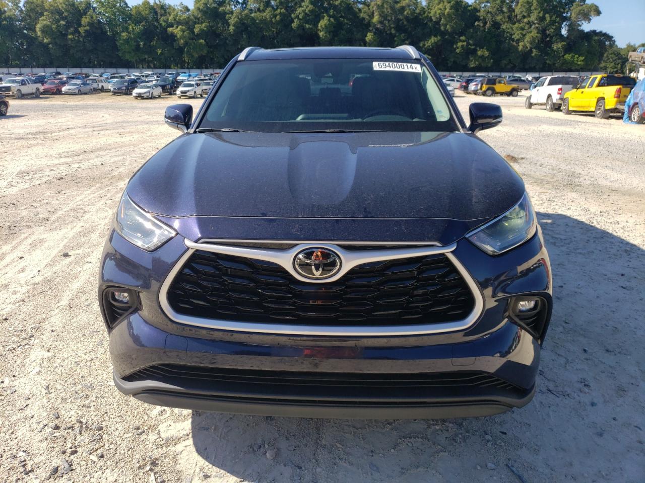 2022 TOYOTA HIGHLANDER XLE VIN:5TDGZRAH2NS130251