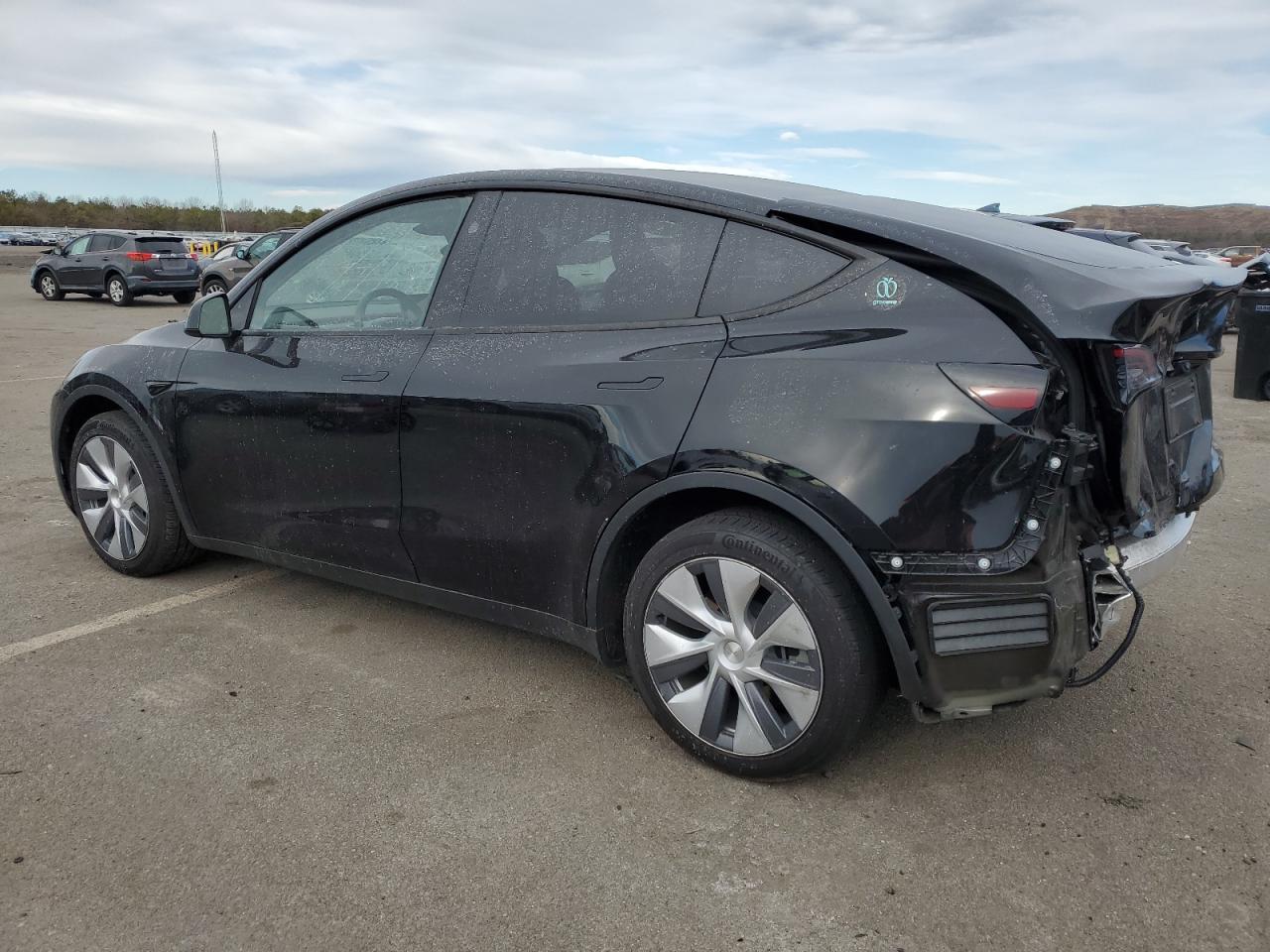 2023 TESLA MODEL Y  VIN:7SAYGDEE7PA183516