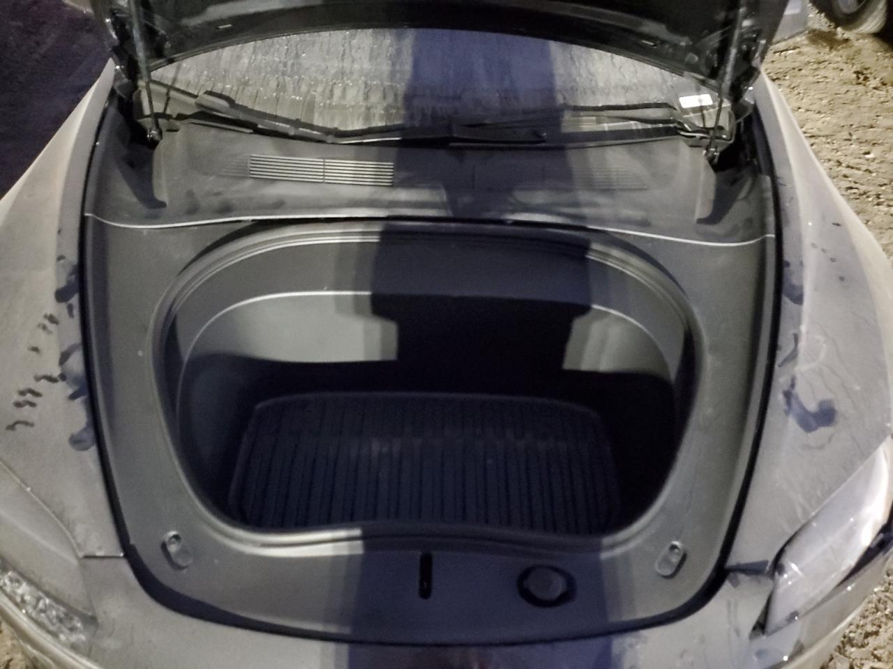 2024 TESLA MODEL 3  VIN:5YJ3E1ET0RF845520