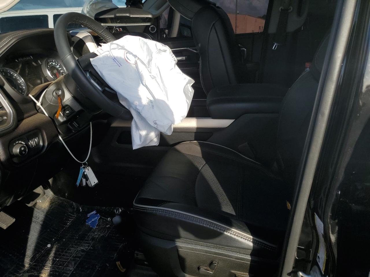 2024 RAM 2500 LARAMIE VIN:3C6UR5FJ0RG102175