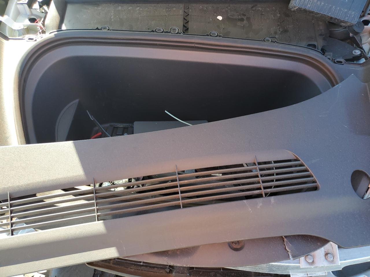 2023 TESLA MODEL Y  VIN:7SAYGDEE2PA150102