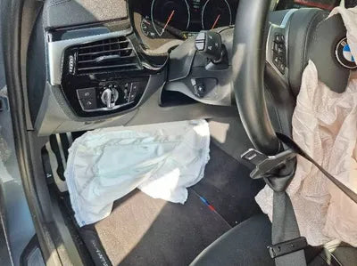 2019 BMW 530 WBAJD3104KWW21635 VIN:WBAJD3104KWW21635