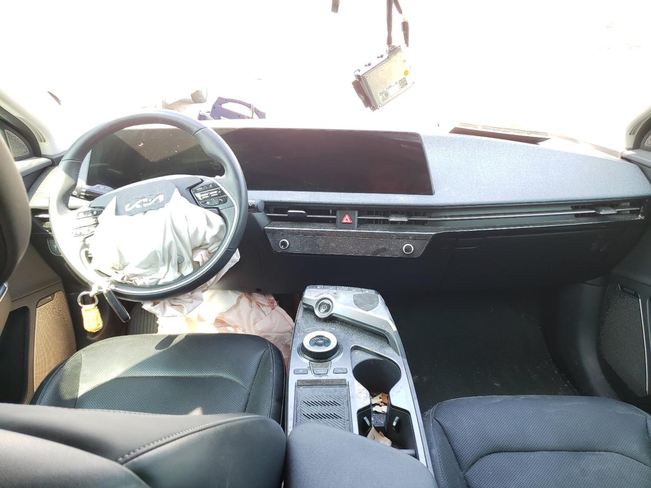 2022 KIA EV6 LIGHT VIN:KNDC34LA9N5046601
