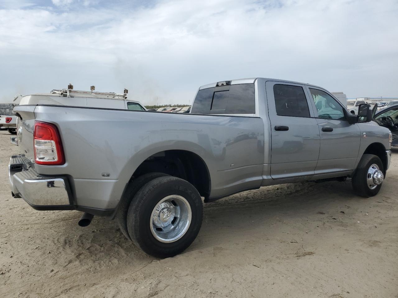 2024 RAM 3500 TRADESMAN VIN:3C63RRGL2RG283749