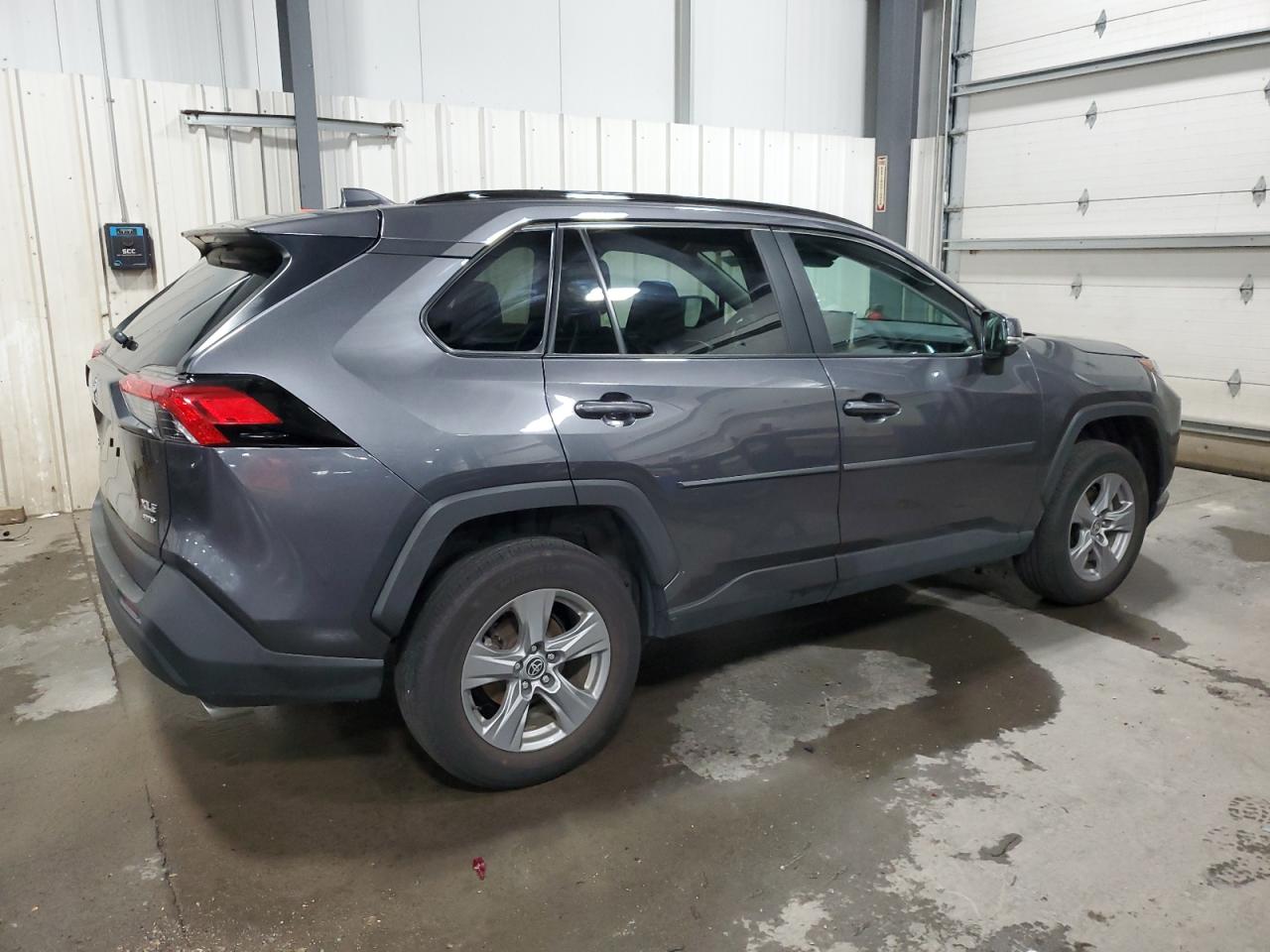 2022 TOYOTA RAV4 XLE VIN:2T3P1RFV6NC293197