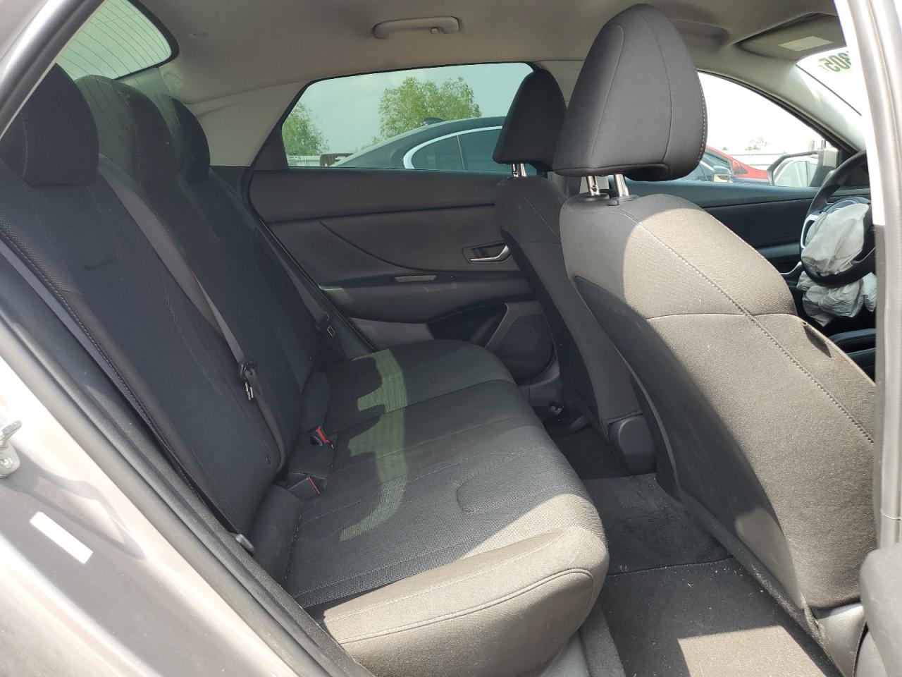 2022 HYUNDAI ELANTRA SE VIN:KMHLL4AG5NU336620