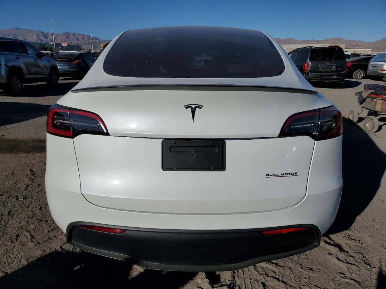 2023 TESLA MODEL Y  VIN:7SAYGDEF7PF793069