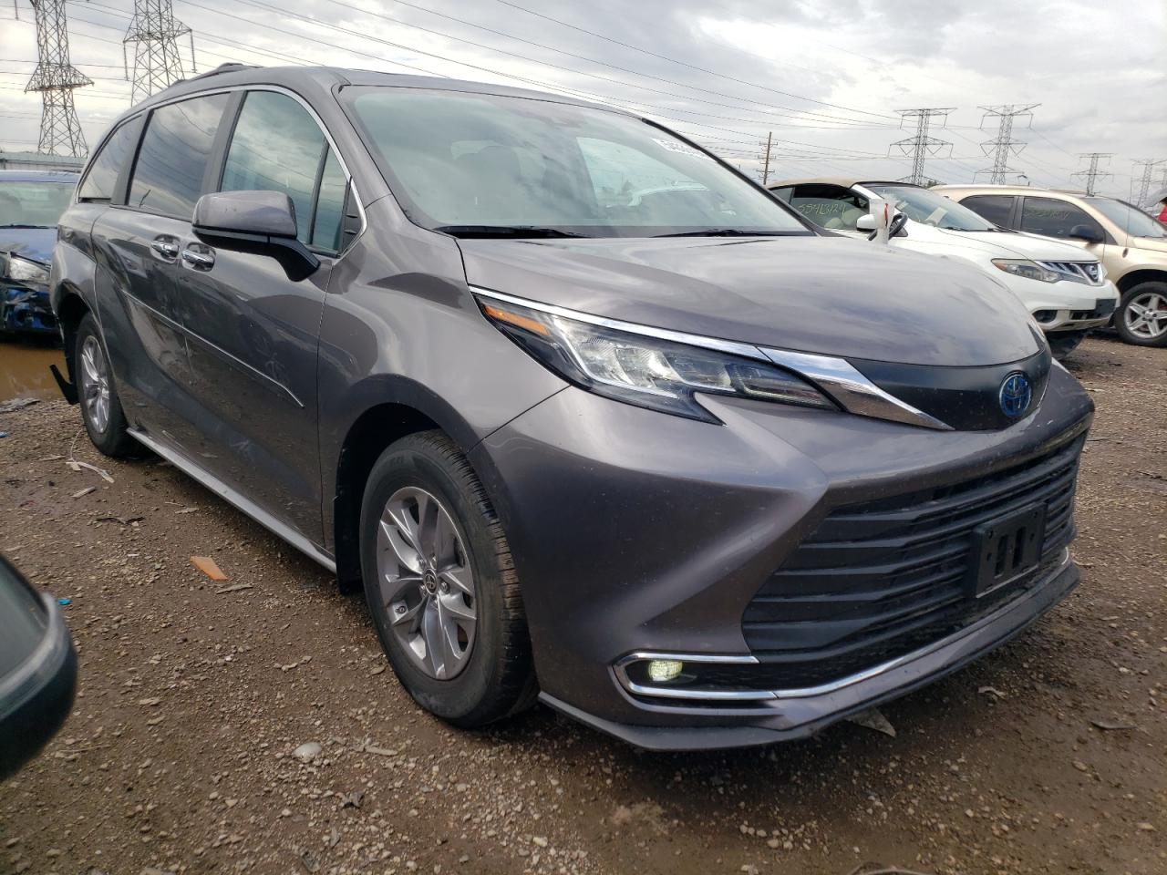 2022 TOYOTA SIENNA XLE VIN:5TDJSKFC4NS065420