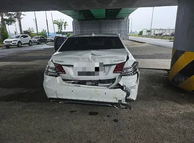 2016 Mercedes-Benz E 220 VIN: