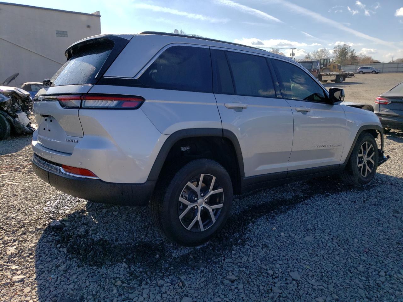 2024 JEEP GRAND CHEROKEE LIMITED VIN:1C4RJHBG4RC224025