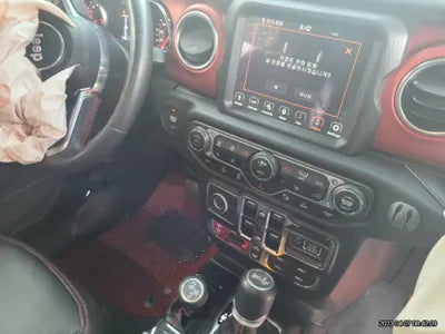 2021 Jeep Wrangler VIN: