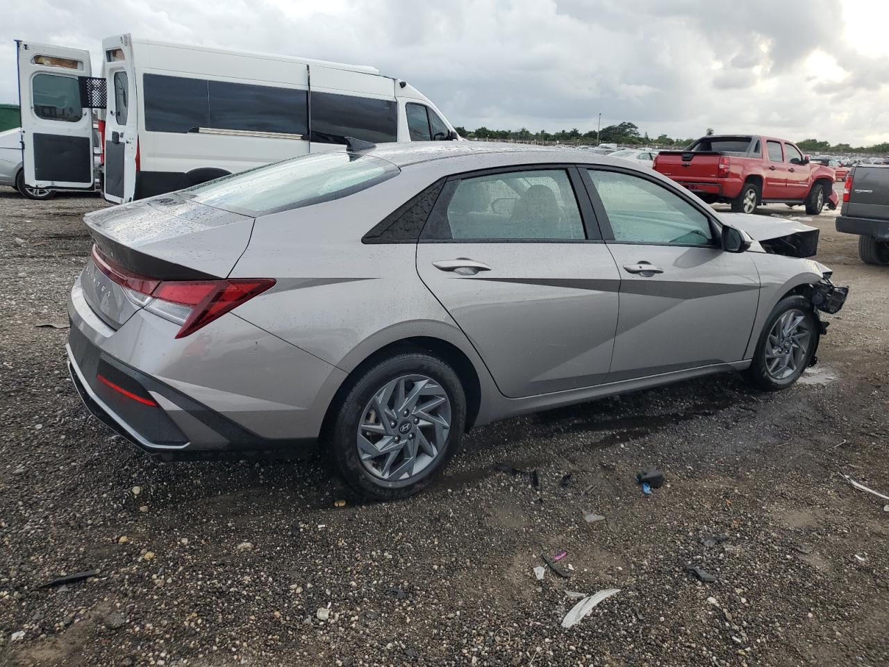 2024 HYUNDAI ELANTRA SEL VIN:KMHLM4DG0RU659150
