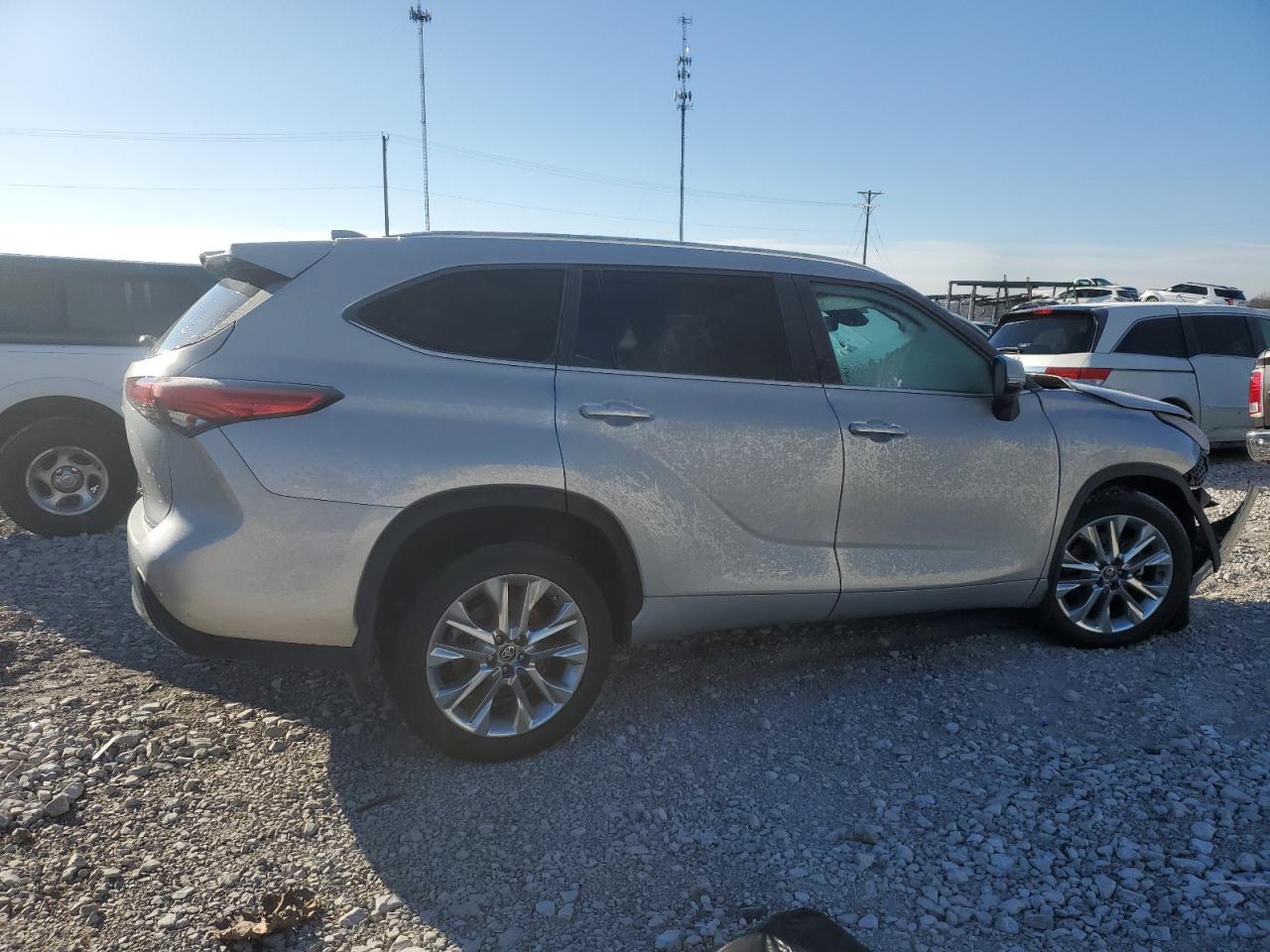 2022 TOYOTA HIGHLANDER LIMITED VIN:5TDDZRBH4NS188833