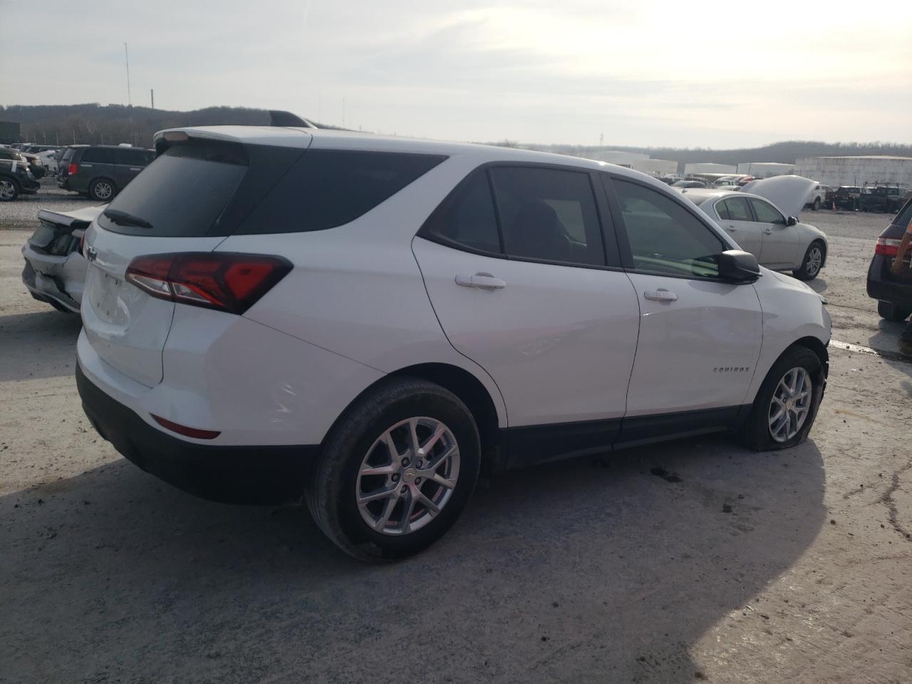 2022 CHEVROLET EQUINOX LS VIN:3GNAXHEV2NS164487