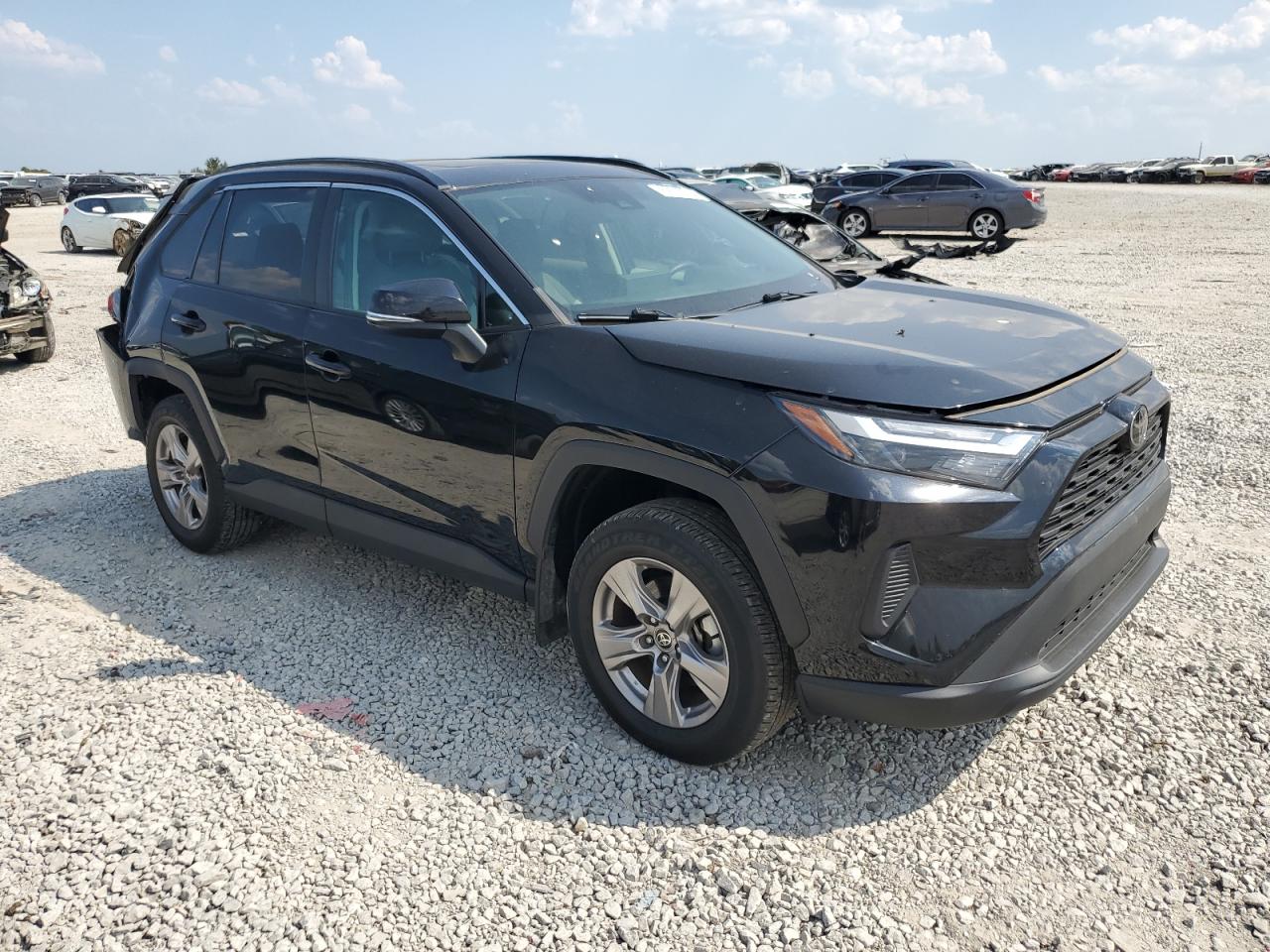 2022 TOYOTA RAV4 XLE VIN:2T3P1RFV8NC305608