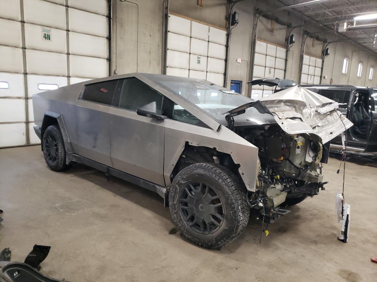 2024 TESLA CYBERTRUCK  VIN:7G2CEHEDXRA010522