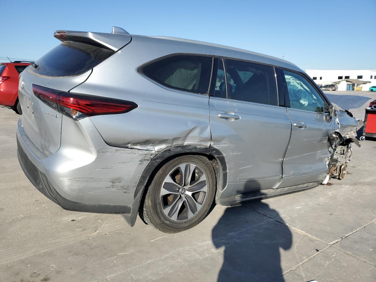 2022 TOYOTA HIGHLANDER HYBRID XLE VIN:5TDGARAH8NS515501