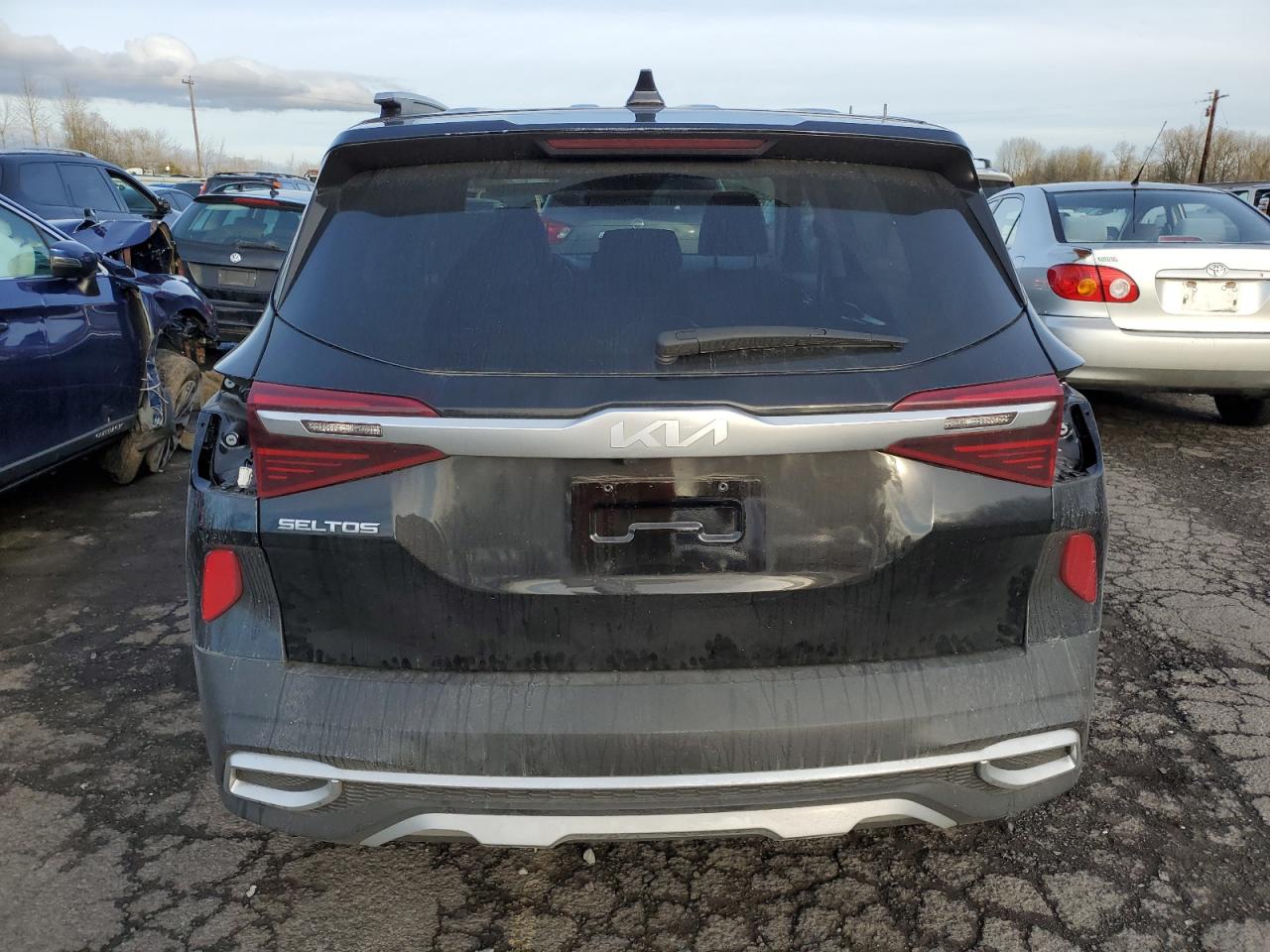 2023 KIA SELTOS SX VIN:KNDETCA26P7355559