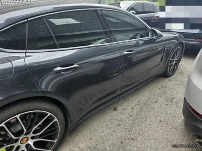 2023 Porsche Panamera VIN: