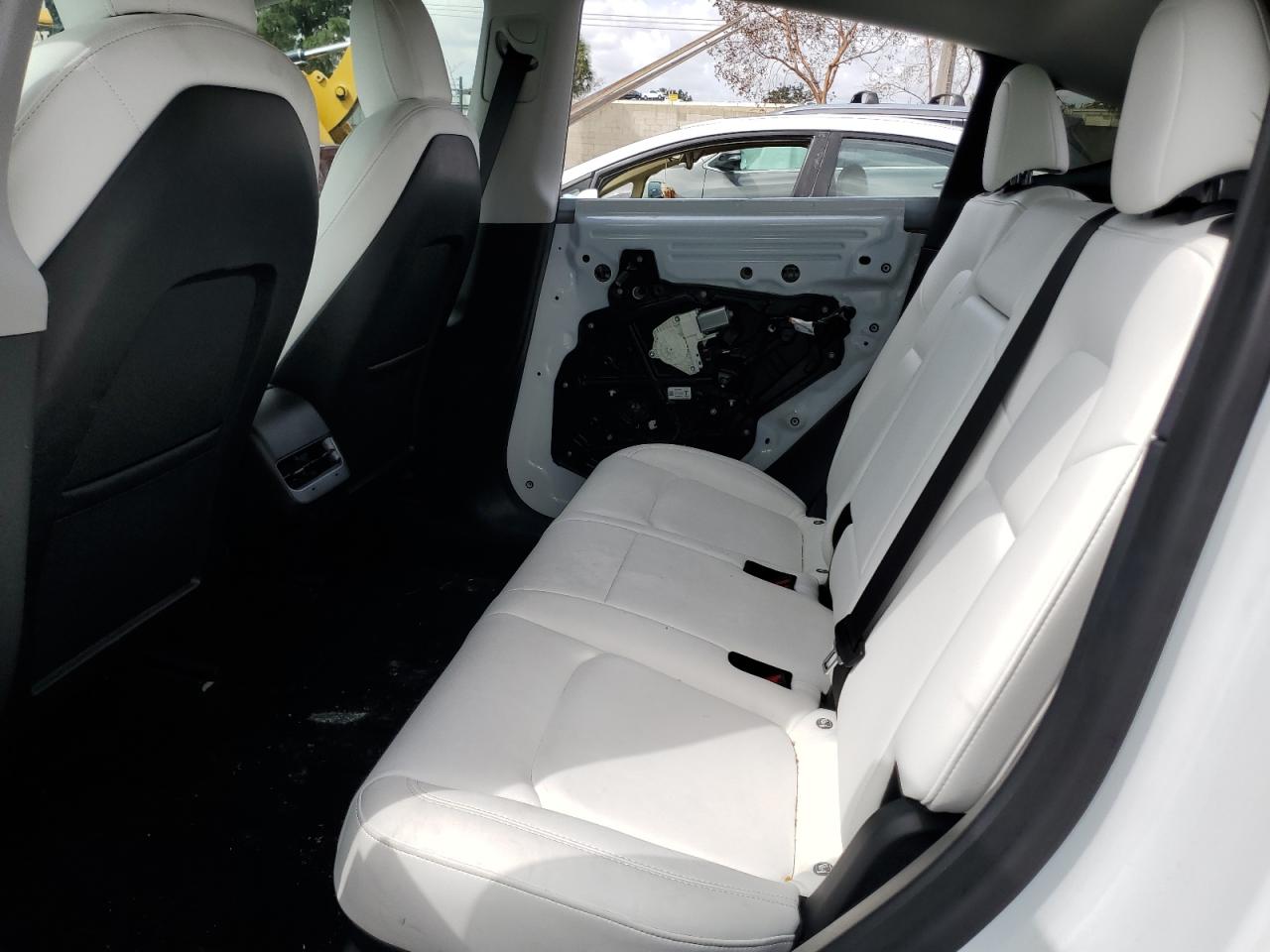 2022 TESLA MODEL Y  VIN:7SAYGDEF2NF317678
