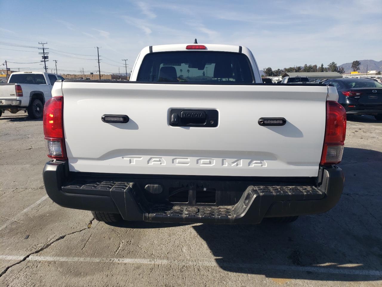 2022 TOYOTA TACOMA ACCESS CAB VIN:3TYRX5GN0NT064128