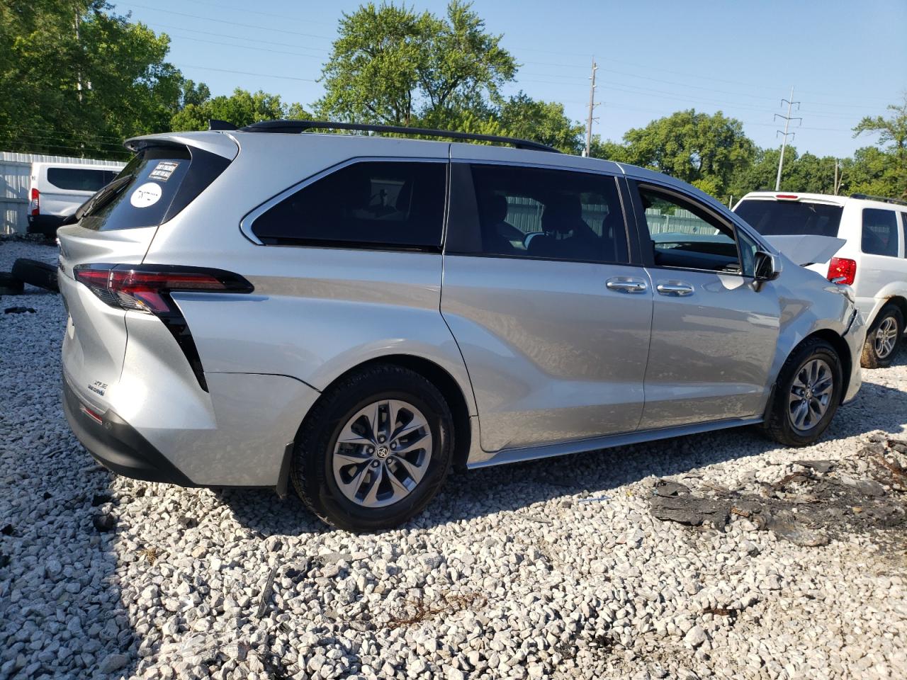 2023 TOYOTA SIENNA XLE VIN:5TDJSKFC0PS094478