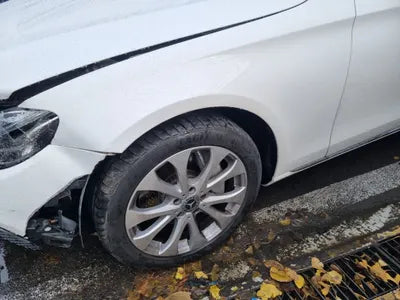 2019 Mercedes-Benz E 300 WDDZF4KB8KA623154 VIN:WDDZF4KB8KA623154