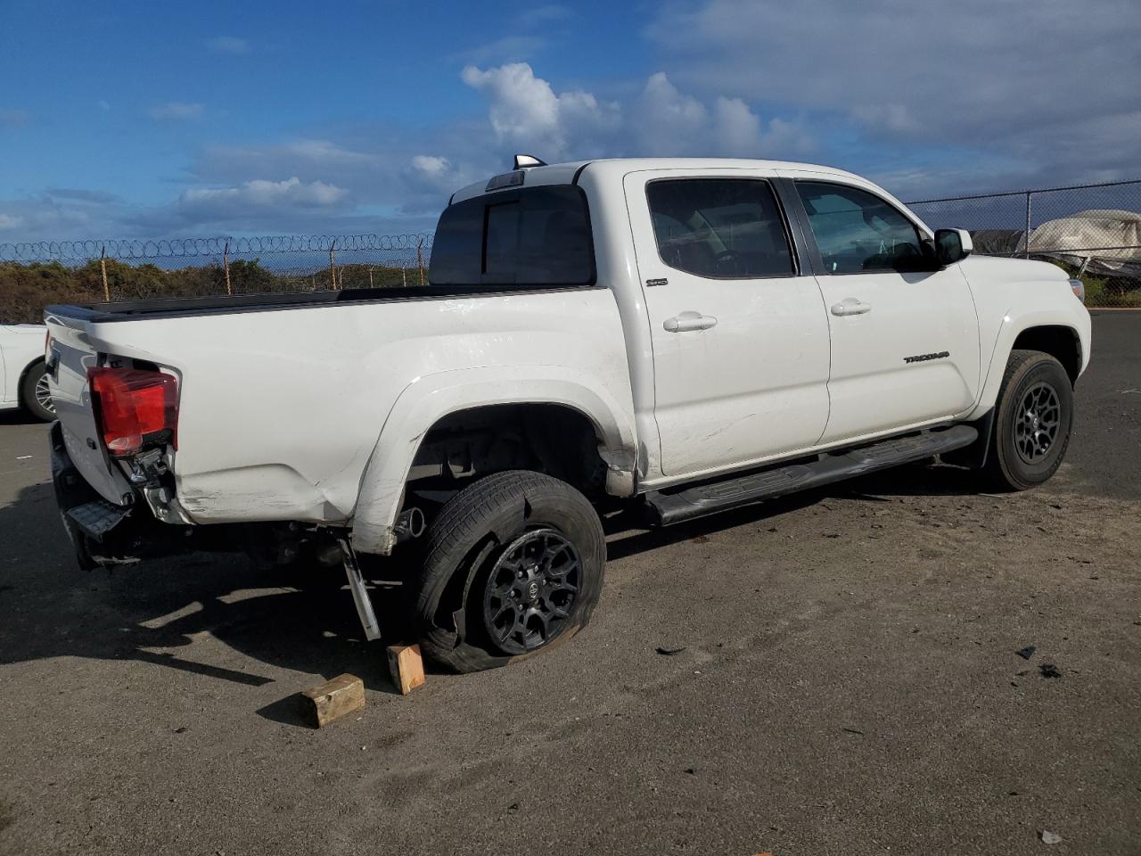 2022 TOYOTA TACOMA DOUBLE CAB VIN:3TYAZ5CN2NT017681