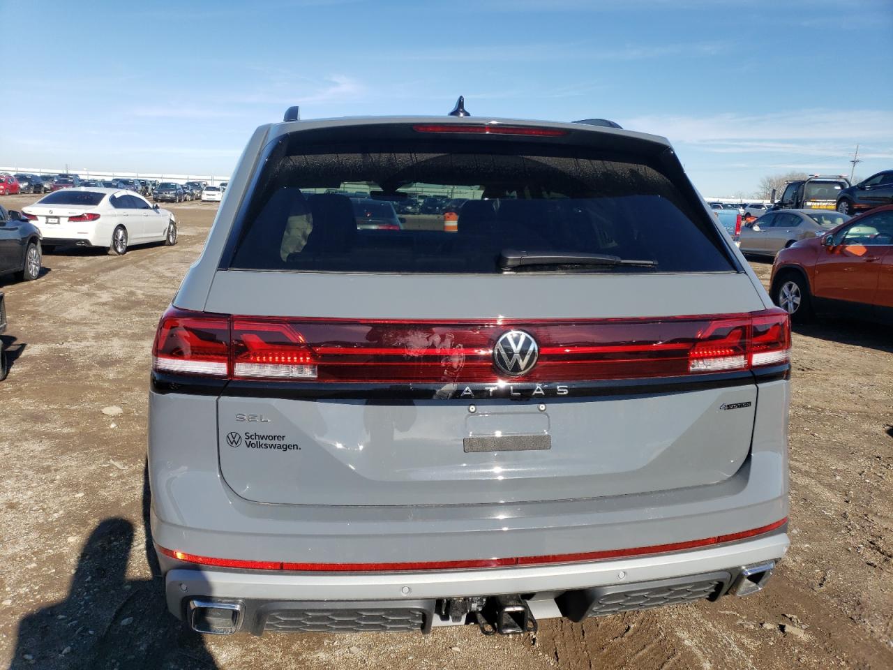 2024 VOLKSWAGEN ATLAS PEAK EDITION SEL VIN:1V2GR2CAXRC620689