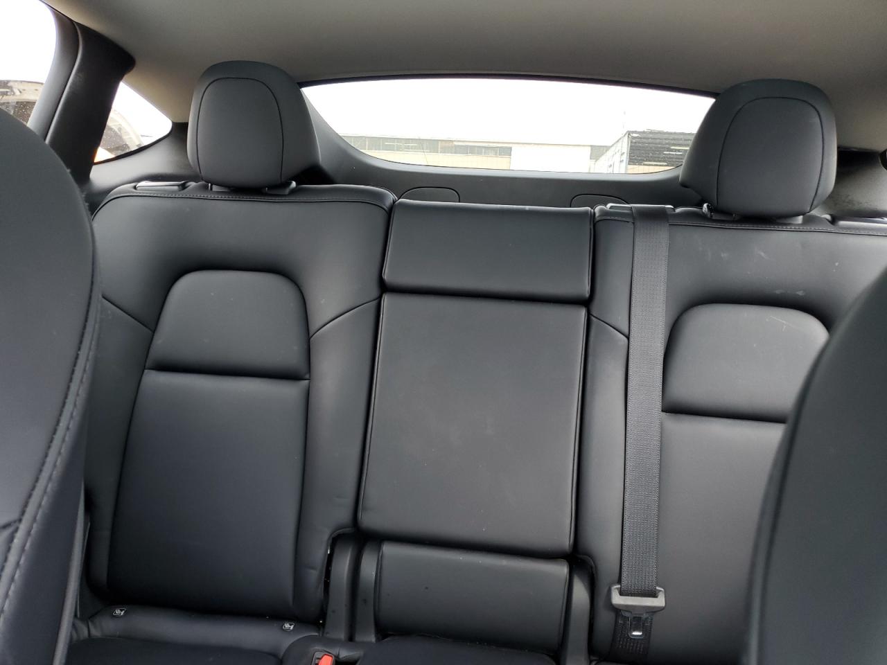 2022 TESLA MODEL Y  VIN:7SAYGDEE2NF368539