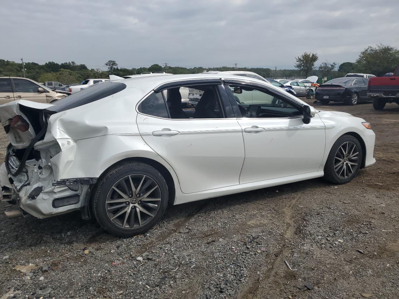 2022 TOYOTA CAMRY XLE VIN:4T1F11AK3NU022017