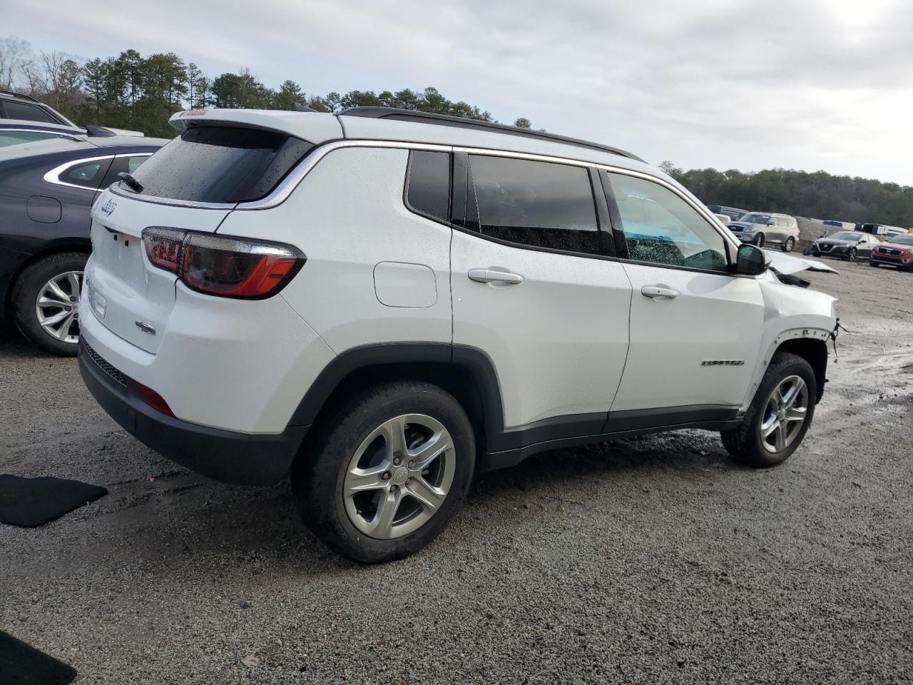 2024 JEEP COMPASS LATITUDE VIN:3C4NJDBN3RT607867