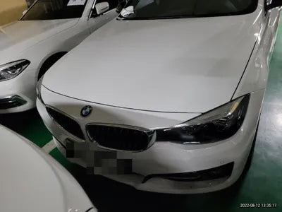 2019 BMW 320 VIN: