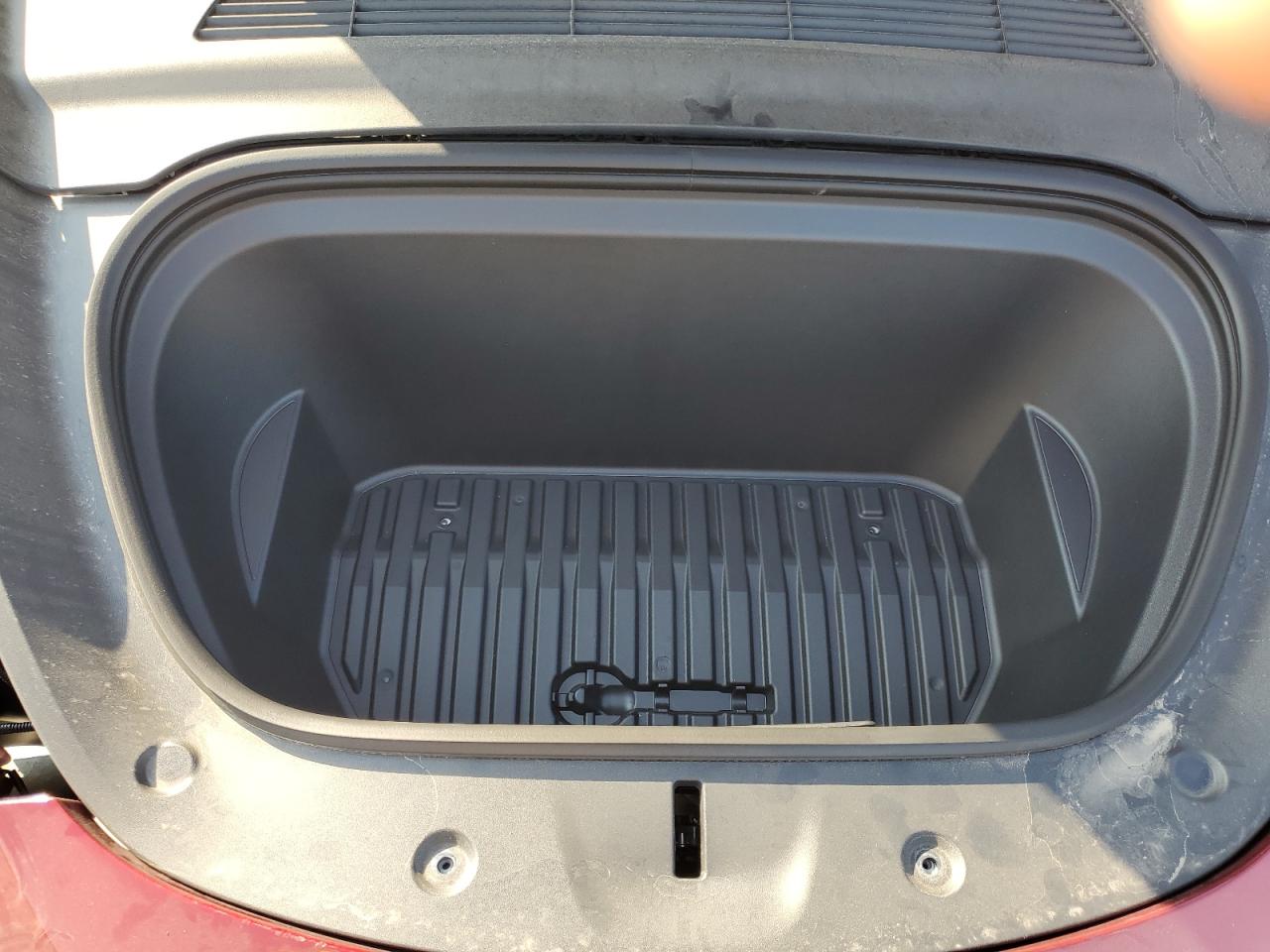 2024 TESLA MODEL Y  VIN:7SAYGDED9RF108698