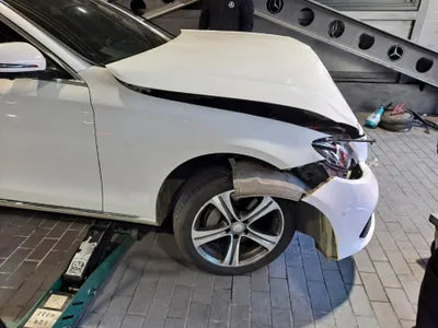 2016 Mercedes-Benz E 300 WDDZF4KB5HA121193 VIN:WDDZF4KB5HA121193