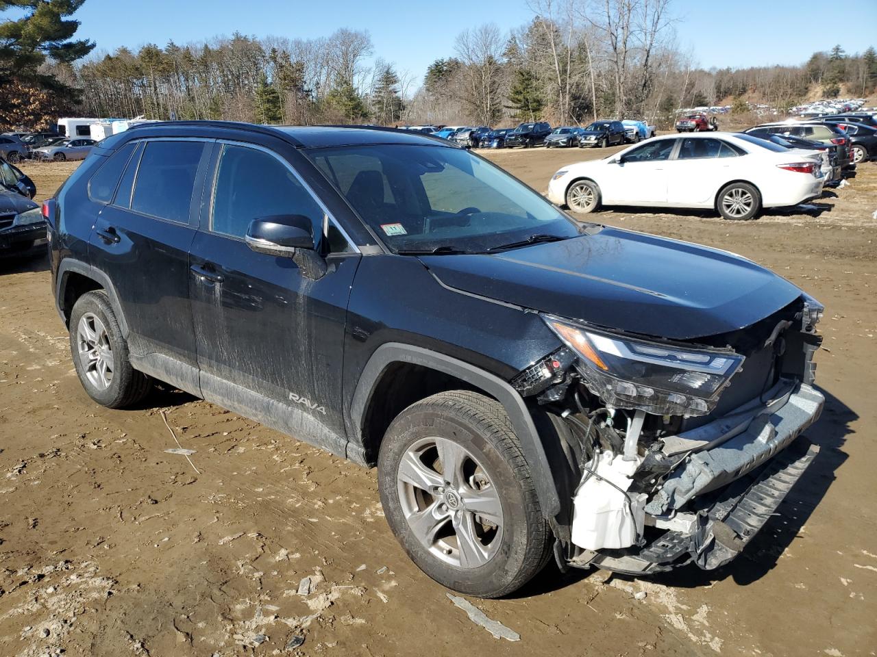 2022 TOYOTA RAV4 XLE VIN:2T3P1RFV1NW253463