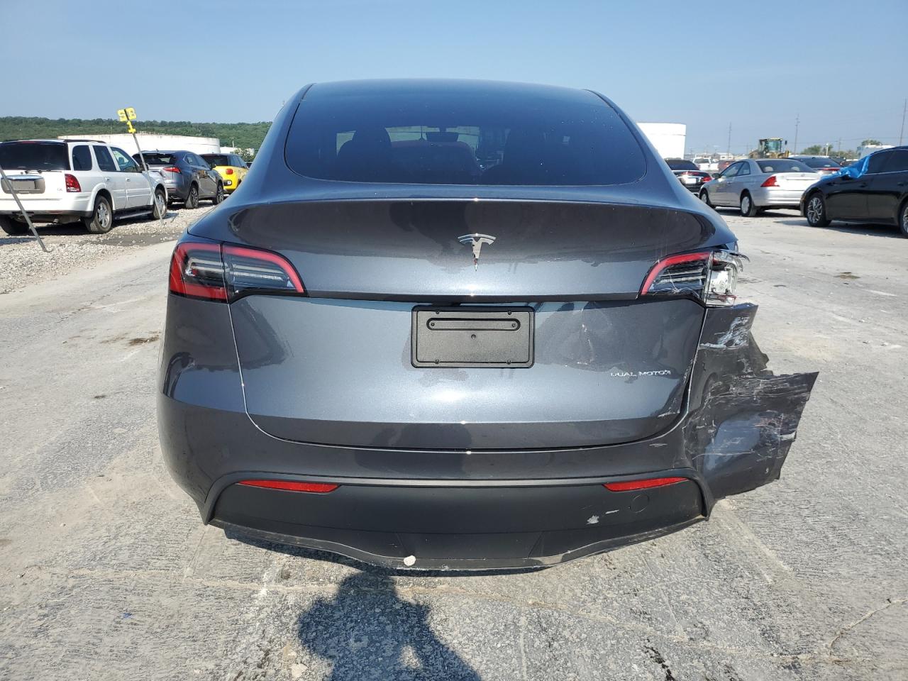 2023 TESLA MODEL Y  VIN:7SAYGDEE4PF752566