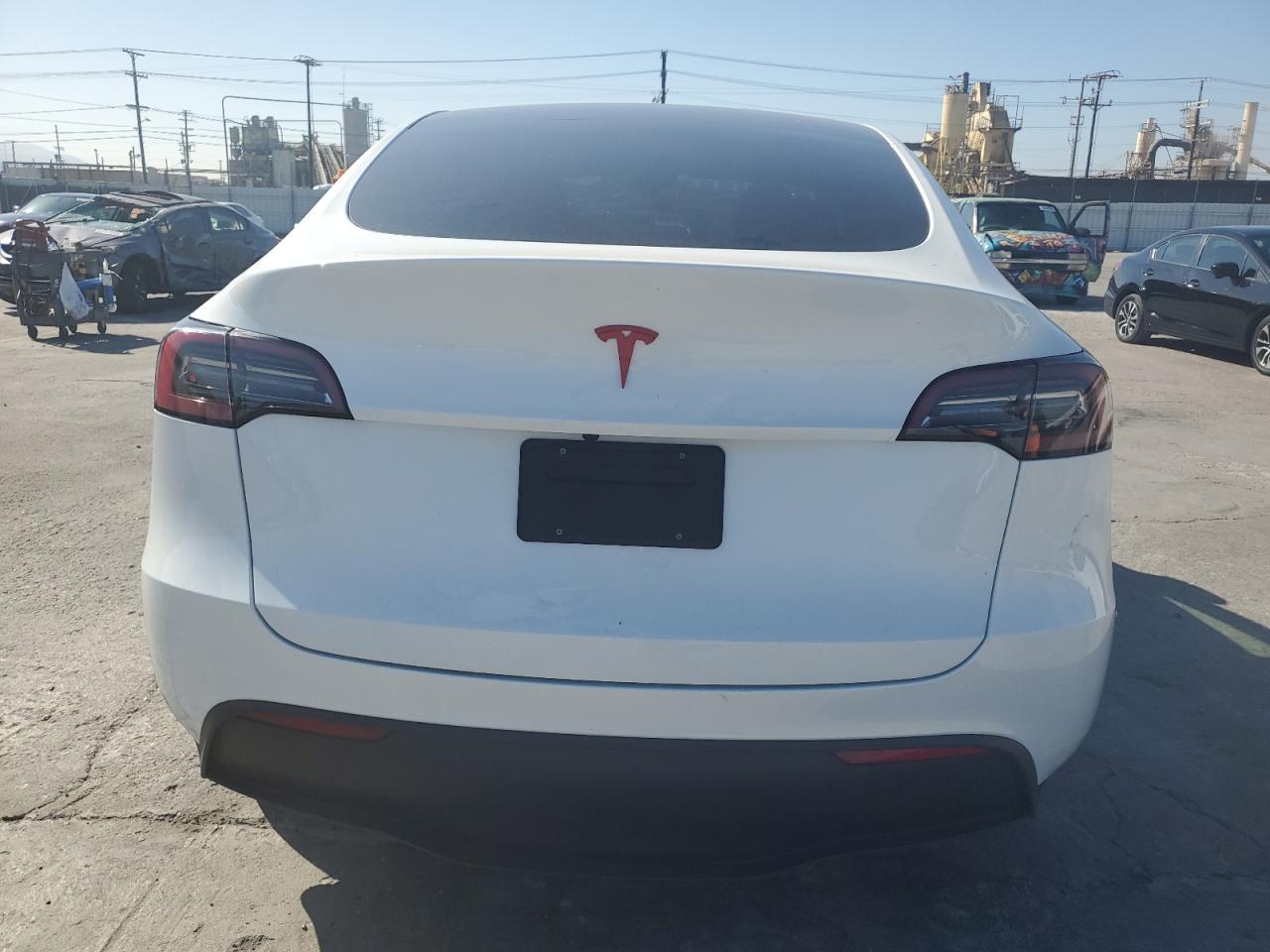 2023 TESLA MODEL Y  VIN:7SAYGDEE8PA035410