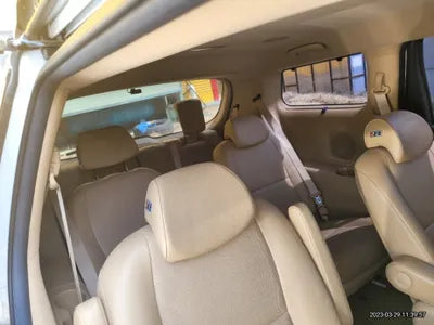 2017 Kia Carnival VIN: